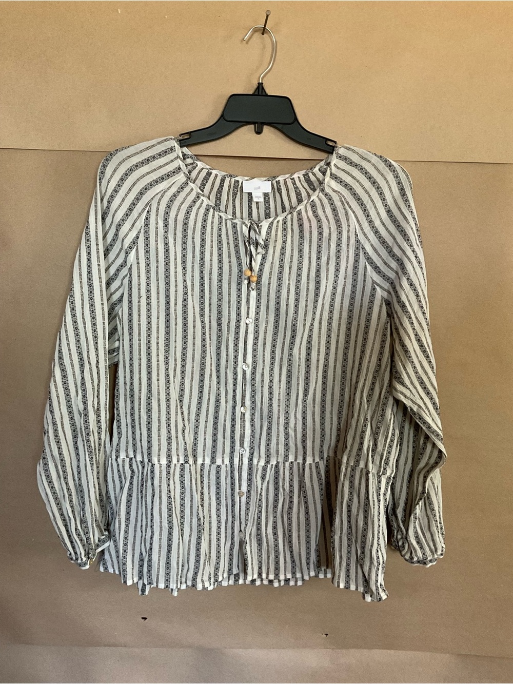 J. Jill top. Long sleeve peasant blouse. Peplum hem. Size XL